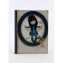 Drewniana książka dekoracyjna – vintage styl, schowek na drobiazgi