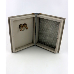 Drewniana książka dekoracyjna – vintage styl, schowek na drobiazgi