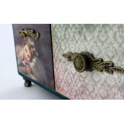 Artystyczna komoda z 4 szufladami – flamenco, zmysłowość i ornament