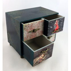 Artystyczna komoda z 4 szufladami – flamenco, zmysłowość i ornament