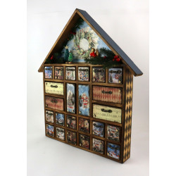 Drewniany kalendarz adwentowy z wiankiem 3D i LED – retro domek