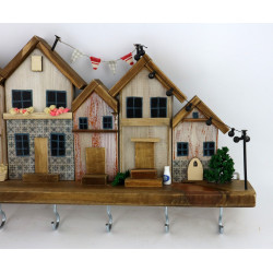Wieszak na klucze z domkami azulejos – rękodzieło z drewna handmade