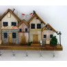 Wieszak na klucze z domkami azulejos – rękodzieło z drewna handmade