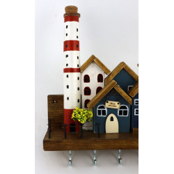 Drewniany wieszak z latarnią morską – rękodzieło unikat, handmade