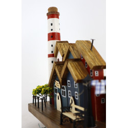 Drewniany wieszak z latarnią morską – rękodzieło unikat, handmade