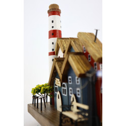 Drewniany wieszak z latarnią morską – rękodzieło unikat, handmade
