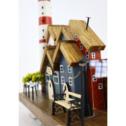 Drewniany wieszak z latarnią morską – rękodzieło unikat, handmade