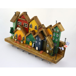 Kolorowe drewniane miasteczko 40 cm – wieszak z domkami handmade