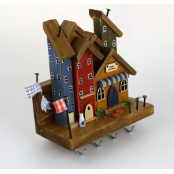 Kolorowe drewniane miasteczko – wieszak z domkami handmade