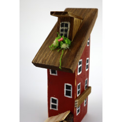 Unikatowy drewniany domek dekoracyjny premium – czerwony handmade