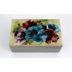 Mini skrzynka drewniana z kwiatami – ręcznie zdobione pudełeczko