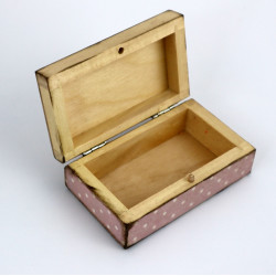 Mini skrzynka drewniana z koroną w kropki – pudełeczko na drobiazgi