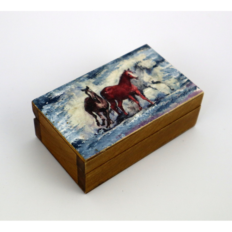 Mini skrzynka drewniana z końmi – pudełeczko na drobiazgi