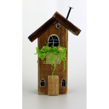 Drewniany domek dekoracyjny premium brązowy z zielenią 13,5 cm