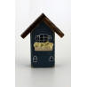 Drewniany domek dekoracyjny premium granatowy z kwiatami 10 cm