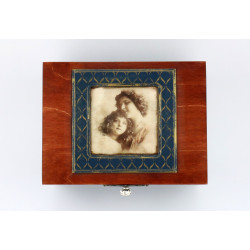 Skrzynka, szkatułka ze zdjęciem mamy i córki