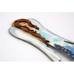 Drewniany jasny niebieski Anioł w kwiaty