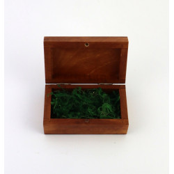 Drewniane pudełko, szkatułka na obrączki + ozdobny mech.