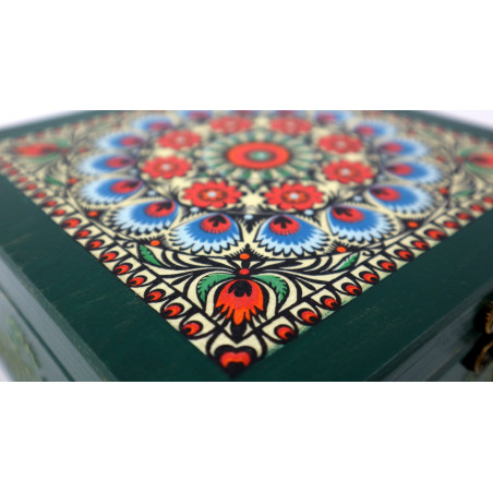 Skrzynka boho zielona - prezent dla nauczycielki i nie tylko