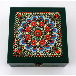 Skrzynka boho zielona - prezent dla nauczycielki i nie tylko