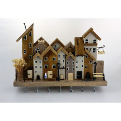 Drewniane miasteczko – wieszak z domkami | rękodzieło